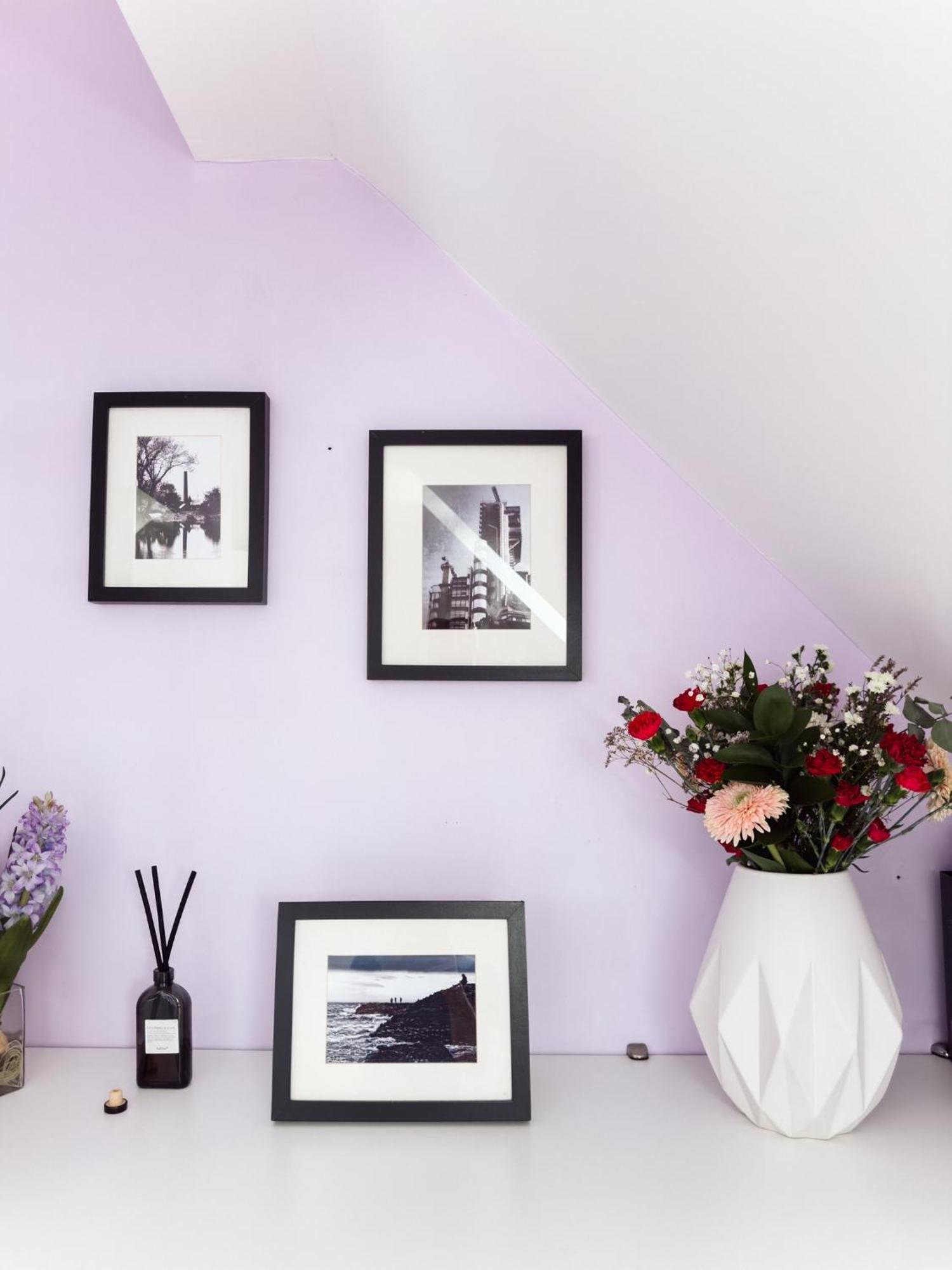 Beautiful Apartment In Guildford With Parking Send Eksteriør billede